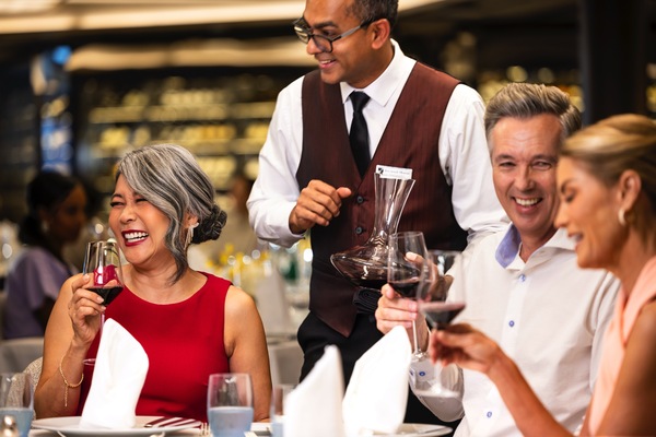 Seabourn Venture The Restaurant Lifestyle 2 ©Scott Martin.jpg